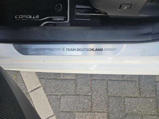 Toyota Corolla 1.8 Hybrid Dynamic Apple Carplay / Android Auto / voorstoelen verwarmbaar / stuurwielverwarming ActivLease financial lease