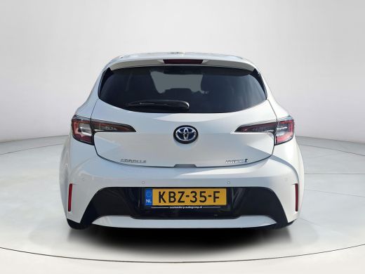 Toyota Corolla 1.8 Hybrid Dynamic Apple Carplay / Android Auto / voorstoelen verwarmbaar / stuurwielverwarming ActivLease financial lease