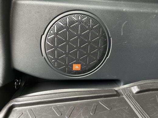 Toyota RAV4 2.5 Plug-in Hybrid AWD Bi-Tone Plus | Gekoelde stoelen | Apple CarPlay | Blindspot | Rijklaarprij... ActivLease financial lease