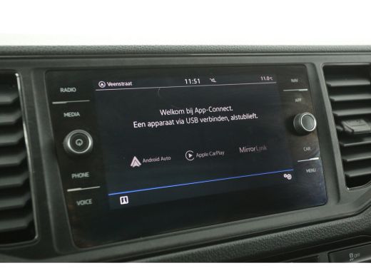Volkswagen Crafter 2.0 TDI | Bakwagen | Laadklep | Zijdeur | Airco | 3 Zits | Camera | Carplay | Navigatie ActivLease financial lease