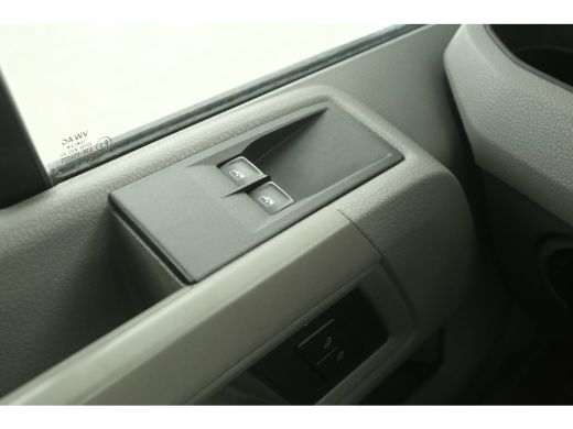 Volkswagen Crafter 2.0 TDI | Bakwagen | Laadklep | Zijdeur | Airco | 3 Zits | Camera | Carplay | Navigatie ActivLease financial lease