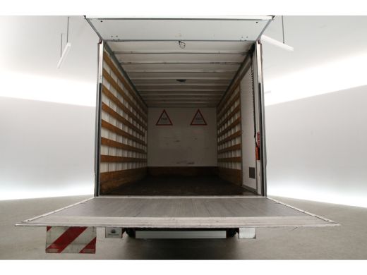 Volkswagen Crafter 2.0 TDI | Bakwagen | Laadklep | Zijdeur | Airco | 3 Zits | Camera | Carplay | Navigatie ActivLease financial lease