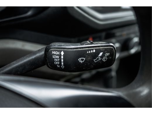 Volkswagen Crafter 35 2.0 TDI L3H2 Highline | 141 PK | 4-Motion | Camera | Navi | Cruise | Airco ActivLease financial lease