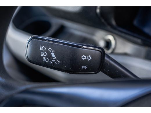 Volkswagen Crafter 4 MOTION L3H2 | 141 PK | Cruise | Camera | PDC | Zijschuifdeur L+R | Airco ActivLease financial lease