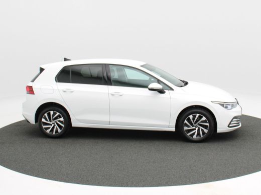 Volkswagen Golf 1.4 eHybrid 204 Pk Automaat Style | Parkeersensoren | Climatronic | Adaptive Cruise | Stoelverwar... ActivLease financial lease