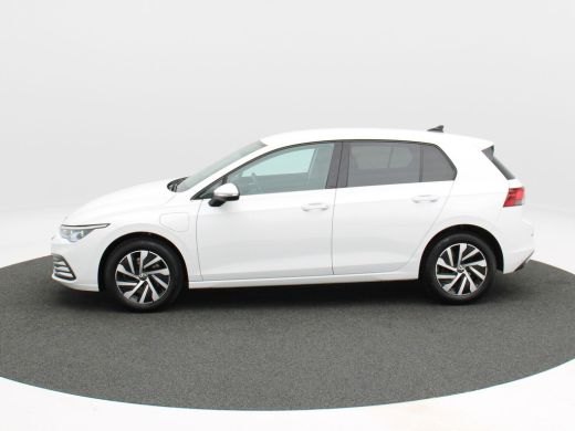 Volkswagen Golf 1.4 eHybrid 204 Pk Automaat Style | Parkeersensoren | Climatronic | Adaptive Cruise | Stoelverwar... ActivLease financial lease