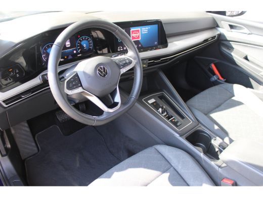 Volkswagen Golf 1.5 eTSI Life Business | Adaptieve cruise control | Stoel en stuurverwarming | Achteruitrijcamera | ActivLease financial lease