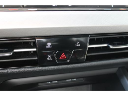 Volkswagen Golf 1.5 eTSI Life Business | Adaptieve cruise control | Stoel en stuurverwarming | Achteruitrijcamera | ActivLease financial lease