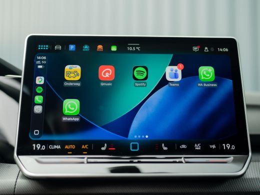 Volkswagen Golf 1.5 eTSI R-Line Edition | Panodak | IQ Light | Trekhaak wegkl. | Harman/Kardon | Head Up | Prijs ... ActivLease financial lease