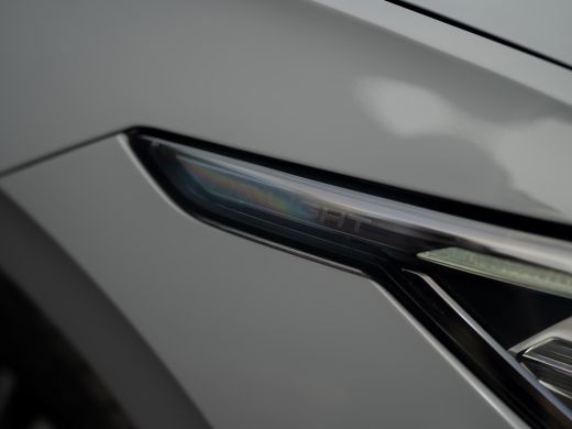 Volkswagen Golf 1.5 eTSI R-Line Edition | Panodak | IQ Light | Trekhaak wegkl. | Harman/Kardon | Head Up | Prijs ... ActivLease financial lease