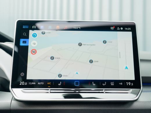 Volkswagen Golf 1.5 eTSI R-Line Edition | Panodak | IQ Light | Trekhaak wegkl. | Harman/Kardon | Head Up | Prijs ... ActivLease financial lease