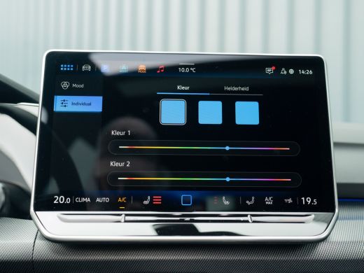 Volkswagen Golf 1.5 eTSI R-Line Edition | Panodak | IQ Light | Trekhaak wegkl. | Harman/Kardon | Head Up | Prijs ... ActivLease financial lease