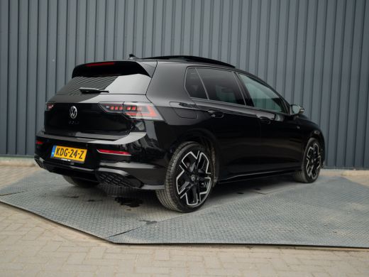 Volkswagen Golf 1.5 eTSI R-Line Edition | Panodak | IQ Light | Trekhaak wegkl. | Harman/Kardon | Head Up | Prijs ... ActivLease financial lease