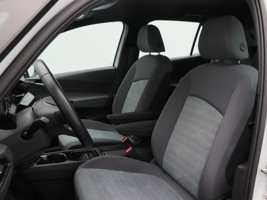 Volkswagen ID.3 Pro 58 kWh 204 Pk | Stoelverwarming | Adaptive cruise | Parkeer Sensoren | CarPlay | Navigatie | ... ActivLease financial lease