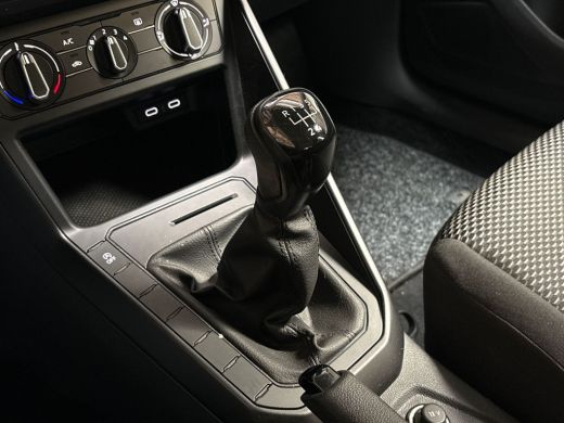 Volkswagen Polo 1.0 Sportline (VIRTUAL COCKPIT, BLACK PACK, APPLE CARPLAY, SPORTSTOELEN, CRUISE, NIEUWE APK, NIEU... ActivLease financial lease