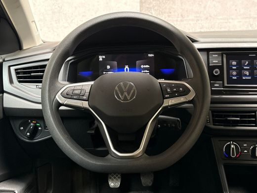 Volkswagen Polo 1.0 Sportline (VIRTUAL COCKPIT, BLACK PACK, APPLE CARPLAY, SPORTSTOELEN, CRUISE, NIEUWE APK, NIEU... ActivLease financial lease