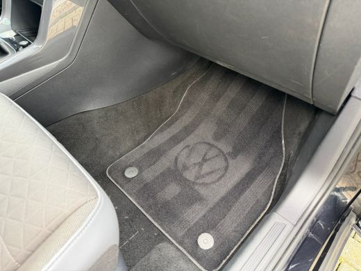 Volkswagen T-Cross 1.5 TSI Style App Connect | Automaat ActivLease financial lease