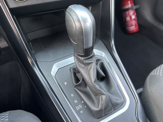 Volkswagen T-Roc 1.5 TSI 150PK DSG BUSINESS CARPLAY/NAVI/PDC ActivLease financial lease