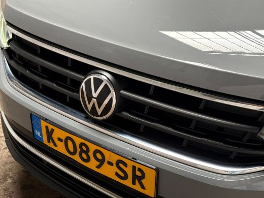 Volkswagen Tiguan 1.5 TSI Life Sport (VIRTUAL COCKPIT, APPLE CARPLAY, GROOT NAVI, KEYLESS, CAMERA, SPORTSTOELEN, GE... ActivLease financial lease