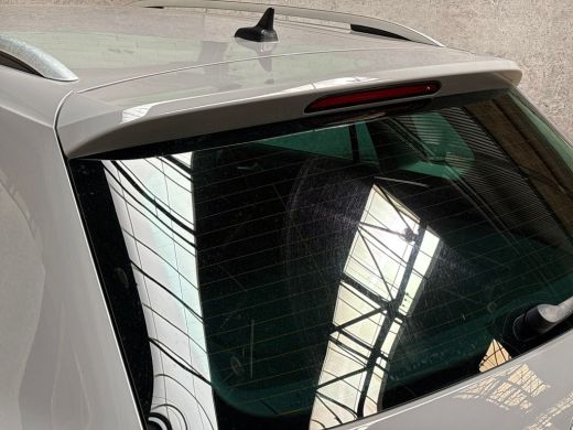 Volkswagen Tiguan 1.5 TSI Life Sport (VIRTUAL COCKPIT, APPLE CARPLAY, GROOT NAVI, KEYLESS, CAMERA, SPORTSTOELEN, GE... ActivLease financial lease