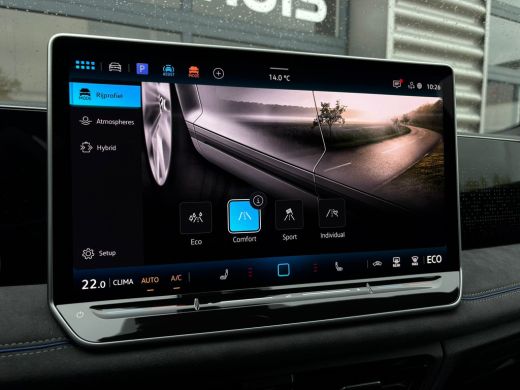 Volkswagen Tiguan R-Line Edition - eHybrid | 'App-Connect' draadloze smartphone integratie | Automatische afstandsr... ActivLease financial lease