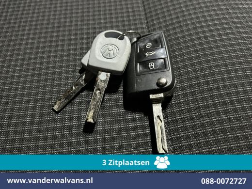 Volkswagen Transporter 2.0 TDI L1H1 Euro6 Airco | Cruisecontrol | Trekhaak Bijrijdersbank, Achterklep ActivLease financial lease