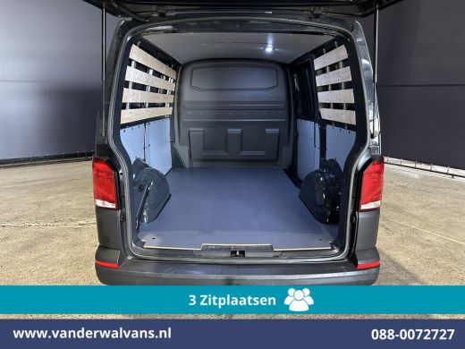 Volkswagen Transporter 2.0 TDI L1H1 Euro6 Airco | Cruisecontrol | Trekhaak Bijrijdersbank, Achterklep ActivLease financial lease