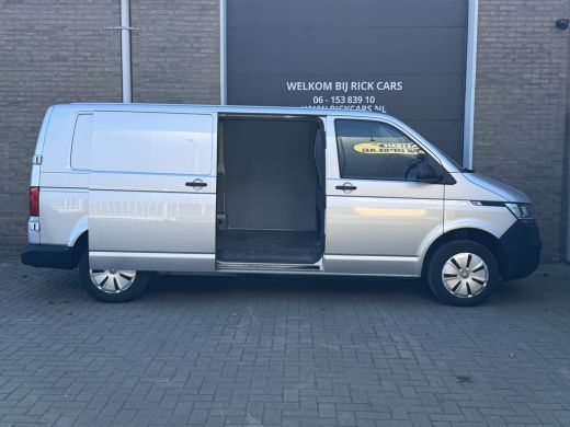 Volkswagen Transporter 2.0 TDI L2H1 150PK Euro6 CarPlay/cruise control/Trekhaak/dab ActivLease financial lease