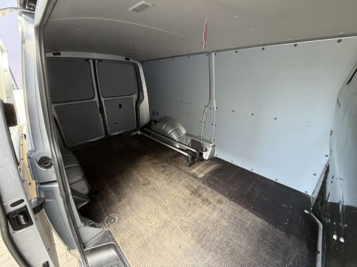 Volkswagen Transporter 2.0 TDI L2H1 150PK Euro6 CarPlay/cruise control/Trekhaak/dab ActivLease financial lease