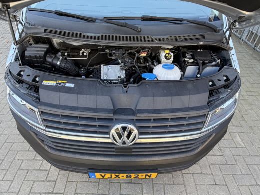 Volkswagen Transporter 2.0 TDI L2H1 150PK Euro6 CarPlay/cruise control/Trekhaak/dab ActivLease financial lease