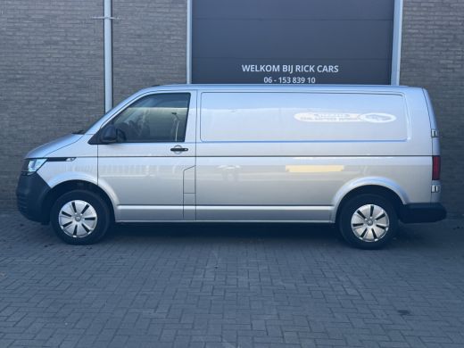 Volkswagen Transporter 2.0 TDI L2H1 150PK Euro6 CarPlay/cruise control/Trekhaak/dab ActivLease financial lease