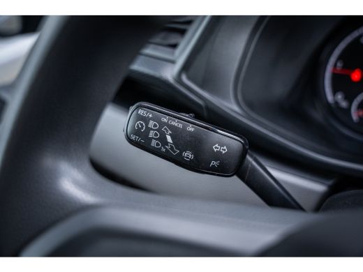 Volkswagen Transporter 2.0 TDI L2H1 30 DC LMV - AUTOMAAT - DUBBELE CABINE ActivLease financial lease