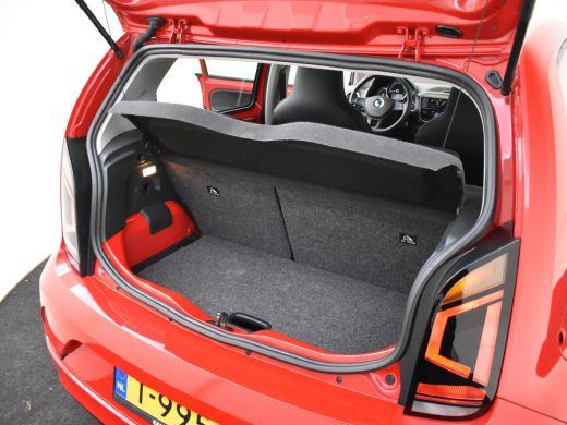 Volkswagen up! 1.0 65pk | Navigatie via smartphone | Airco | Led dagrijverlichting | Elektrische ramen voor | Da... ActivLease financial lease