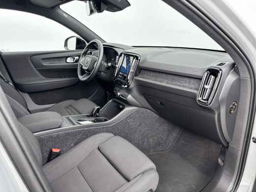 Volvo  EX40 Single Motor Extended Range Core 82 kWh | 19" | Adaptieve Cruise | BLIS | Harman Kardon | Stoel/S... ActivLease financial lease