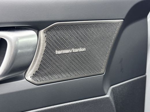 Volvo  EX40 Single Motor Extended Range Core 82 kWh | 19" | Adaptieve Cruise | BLIS | Harman Kardon | Stoel/S... ActivLease financial lease