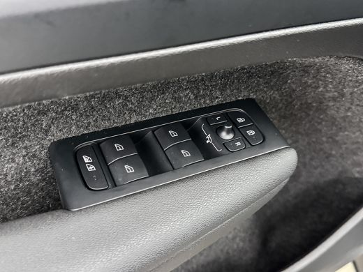 Volvo  EX40 Single Motor Extended Range Core 82 kWh | 19" | Adaptieve Cruise | BLIS | Harman Kardon | Stoel/S... ActivLease financial lease