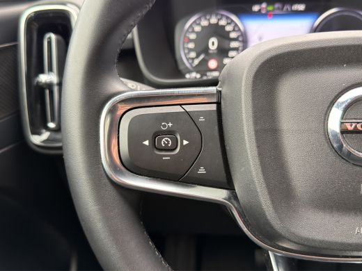 Volvo  XC40 T4 Plug-in hybrid Plus Dark | Apple Carplay/Android Auto | Premium audio | Stuurverwarming | Acht... ActivLease financial lease