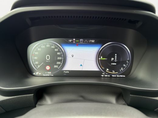 Volvo  XC40 T4 Plug-in hybrid Plus Dark | Apple Carplay/Android Auto | Premium audio | Stuurverwarming | Acht... ActivLease financial lease