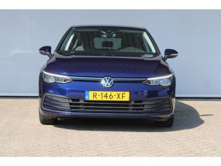 Volkswagen Golf 1.5 eTSI Life Business | Adaptieve cruise control | Stoel en stuurverwarming | Achteruitrijcamera |
