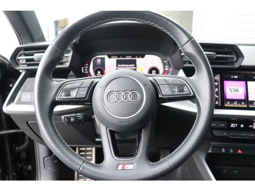 Audi A3 Sportback 35 TFSI 150PK S EDITION AUTOMAAT / NAVI / LEDER / CLIMA / FULL-LED / PDC / KEYLESS / 18... ActivLease financial lease