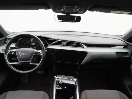 Audi e-tron 55 quattro edition 95 kWh 150 Pk | Stoelverwarming | Camera | Climatronic | Carplay | Navigatie |... ActivLease financial lease