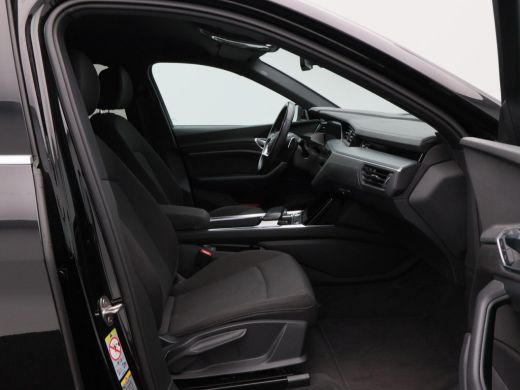 Audi e-tron 55 quattro edition 95 kWh 150 Pk | Stoelverwarming | Camera | Climatronic | Carplay | Navigatie |... ActivLease financial lease