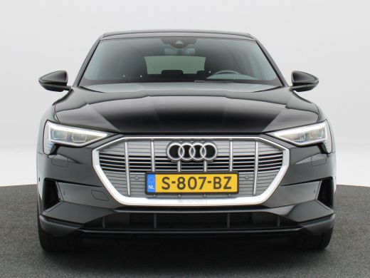 Audi e-tron 55 quattro edition 95 kWh 150 Pk | Stoelverwarming | Camera | Climatronic | Carplay | Navigatie |... ActivLease financial lease
