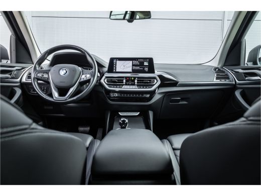 BMW X3 xDrive30e Business Edition Plus Trekhaak / Camera / Carplay / LED / ActivLease financial lease