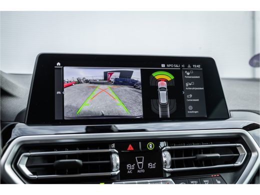 BMW X3 xDrive30e Business Edition Plus Trekhaak / Camera / Carplay / LED / ActivLease financial lease