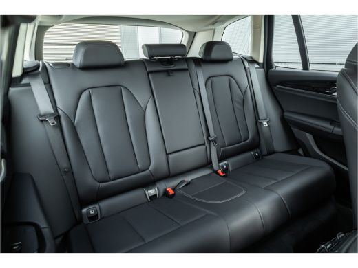 BMW X3 xDrive30e Business Edition Plus Trekhaak / Camera / Carplay / LED / ActivLease financial lease