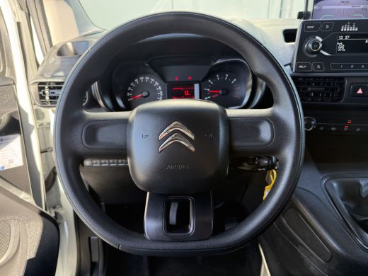 Citroën Berlingo 1.2 PureTech 111 PK / BENZINE / 1e EIG. / BPM VRIJ !! / L1H1 / AIRCO / CAMERA / 6-BAK ActivLease financial lease