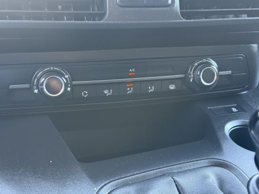 Citroën Berlingo 1.2 PureTech 111 PK / BENZINE / 1e EIG. / BPM VRIJ !! / L1H1 / AIRCO / CAMERA / 6-BAK ActivLease financial lease