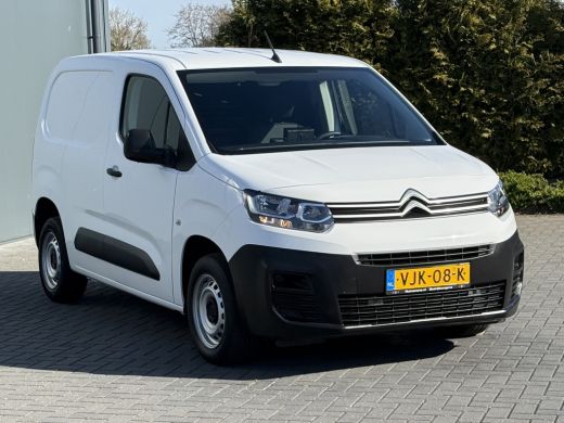 Citroën Berlingo 1.2 PureTech 111 PK / BENZINE / 1e EIG. / BPM VRIJ !! / L1H1 / AIRCO / CAMERA / 6-BAK ActivLease financial lease