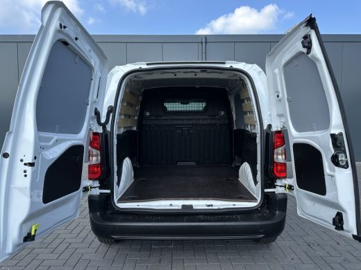 Citroën Berlingo 1.2 PureTech 111 PK / BENZINE / 1e EIG. / BPM VRIJ !! / L1H1 / AIRCO / CAMERA / 6-BAK ActivLease financial lease